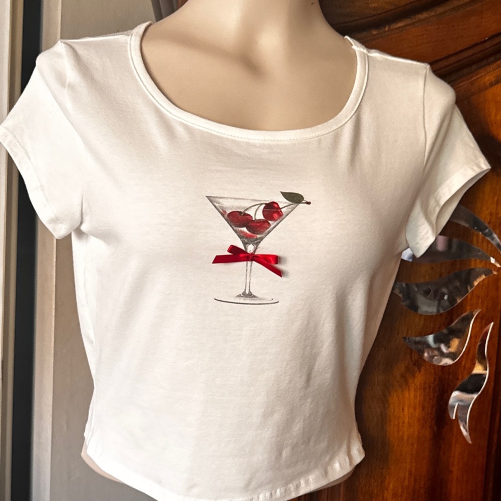 White Graphic Crop Top